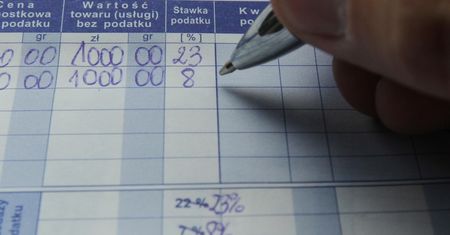 Transakcje w małżeństwie pod okiem fiskusa. Skarbówka upomina się o VAT