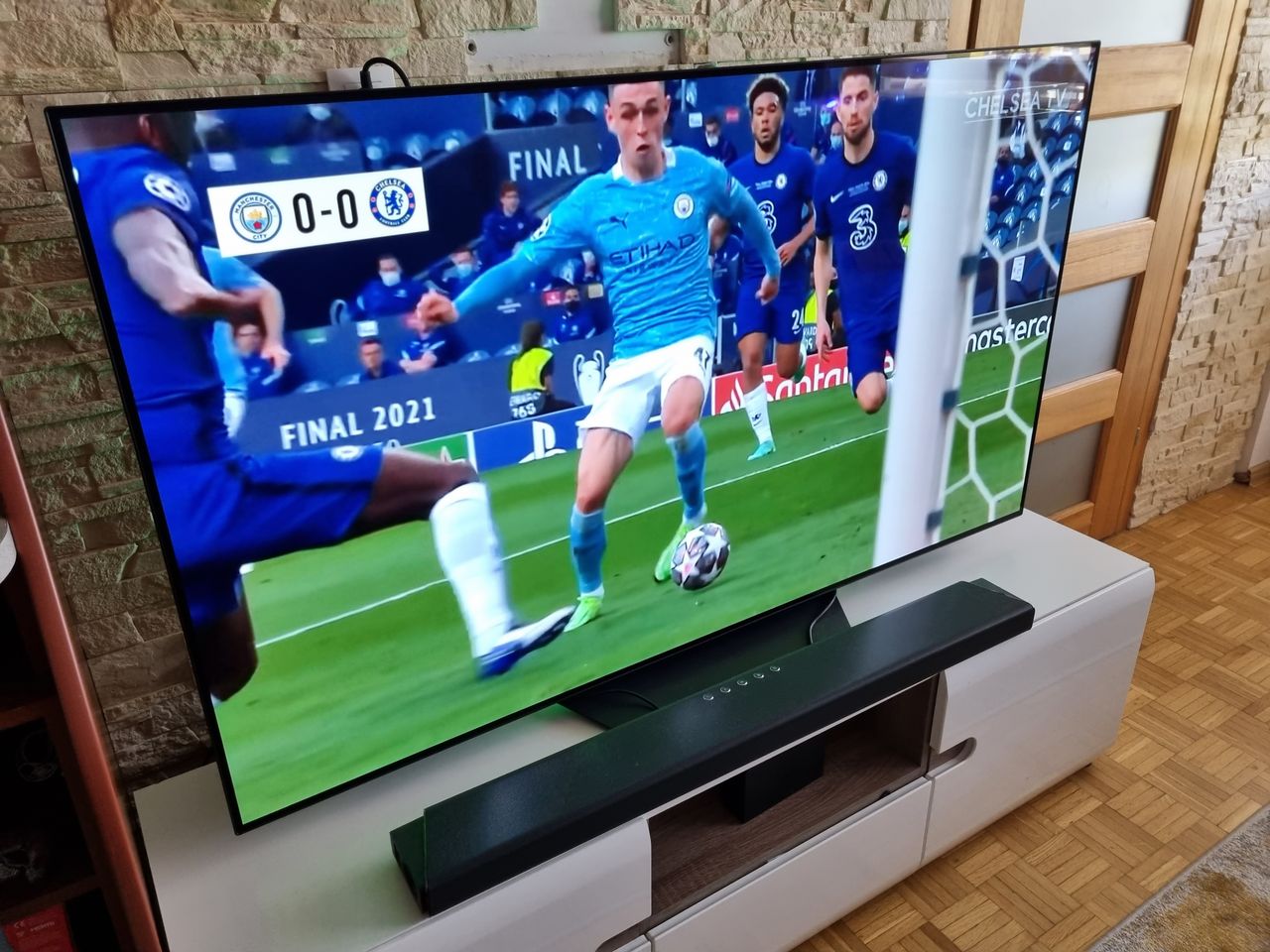 Najlepsze telewizory na Euro 2020. Na to musisz zwrócić uwagę