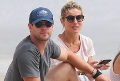 Chris Hemsworth pokazał się z żoną na plaży. Elsa Pataky skradła uwagę fotoreporterów