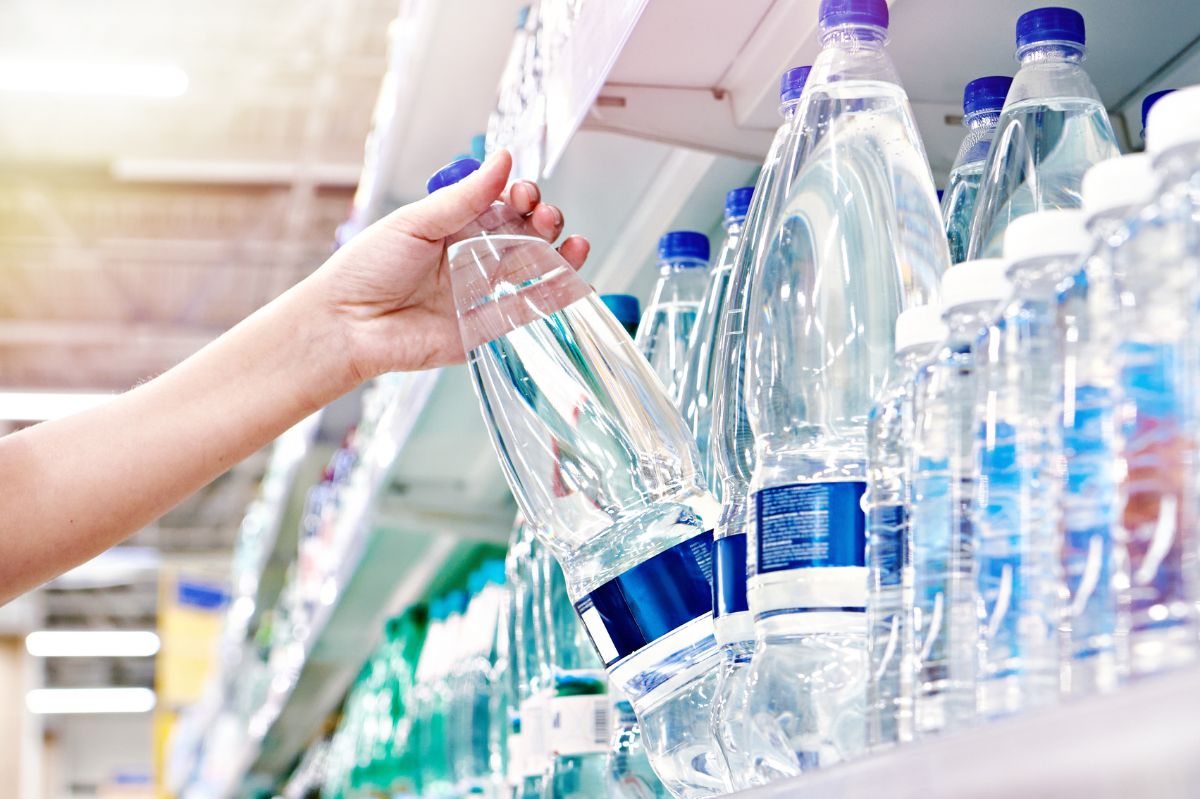 Zaburzenia hormonalne i nowotwory. Fundujesz sobie z każdym łykiem wody