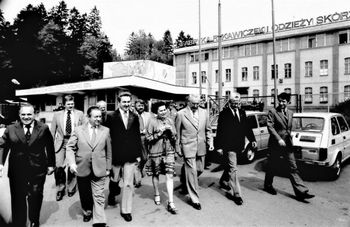 Ta fabryka na Pomorzu produkowała miliony sztuk rękawiczek i odzieży skórzanej. Dzisiaj nie ma po niej śladu