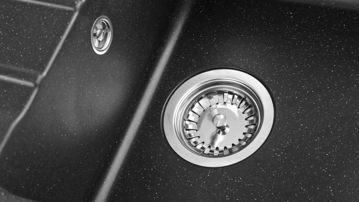 Teraz już wiem, czym czyścić czarny zlew 