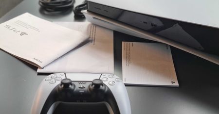 PS5: problemy z konsolą. Użytkownicy skarżą się na usterki