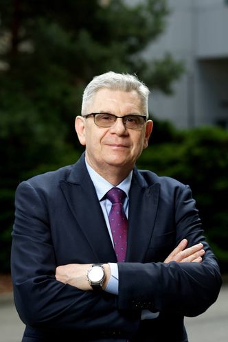 Jest kandydat na nowego prezesa UKE. Sprawdzamy jego CV