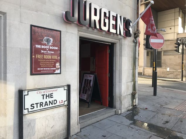 Pub Jurgena Kloppa w centrum Liverpoolu