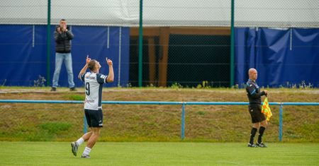 IV liga Bank Spółdzielczy Bielsk Podlaski. Liderzy z Wasilkowa i Grajewo strzelili rywalom po 4 gole