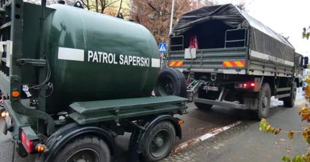 Natychmiastowa ewakuacja w centrum Warszawy. Na miejscu saperzy