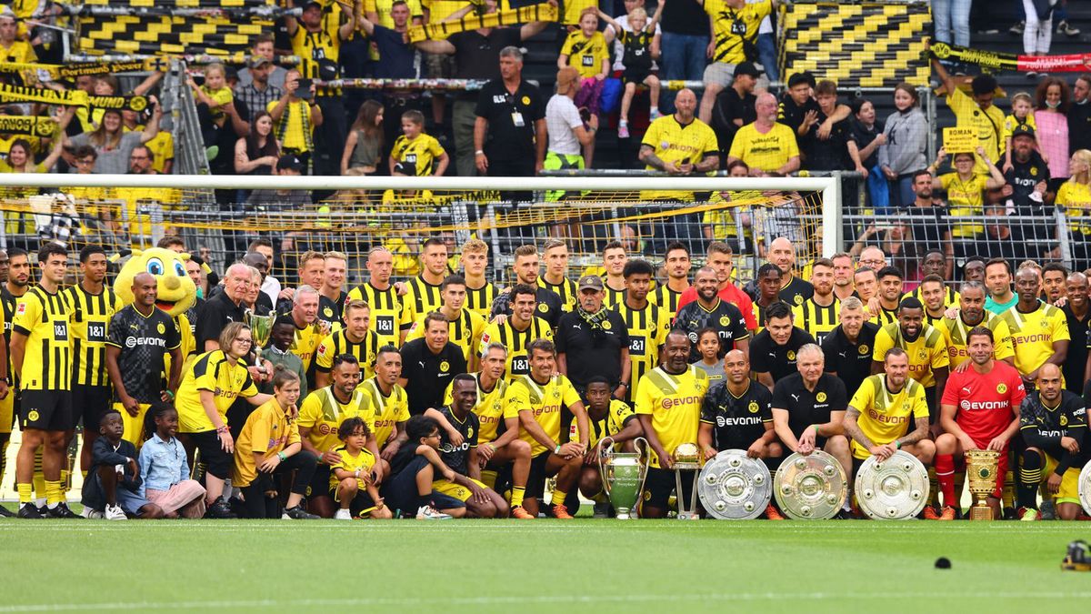 Zdjęcie okładkowe artykułu: Getty Images /  / Na zdjęciu: obecni i byli zawodnicy Borussii Dortmund