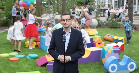 Rodzinny Kapitał Opiekuńczy. Premier: chcemy, żeby rodzice mieli dodatkową pulę środków