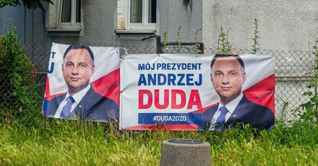 Krzyczeli "je... Dudę". Wyrok dla uczniów w sprawie znieważenia prezydenta