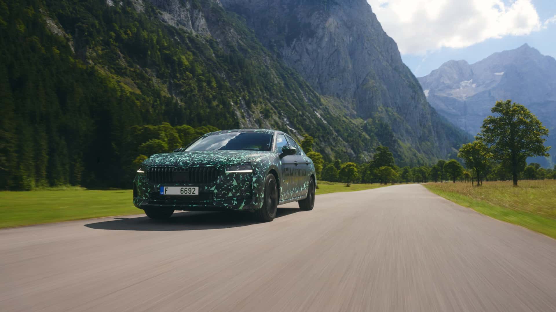 Nowa Škoda Superb