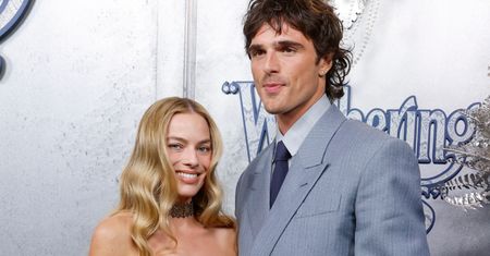 Margot Robbie i Jacob Elordi romansowali na planie "Wichrowych wzgórz"?