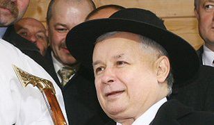 Kaczyński z ciupagą, Giertych w tramwaju