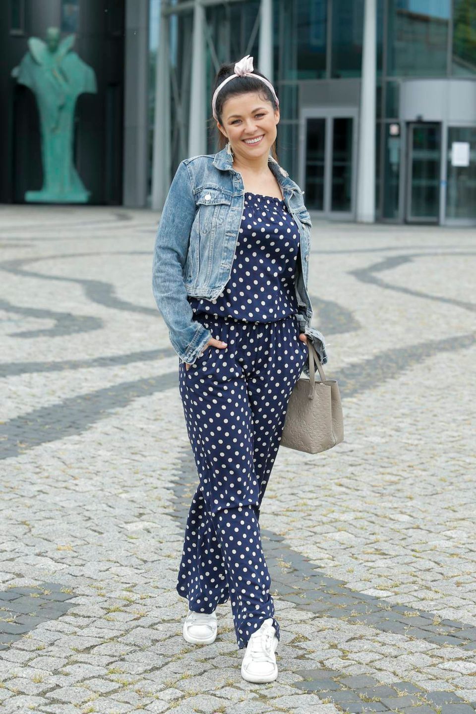 Kasia Cichopek w groszkach