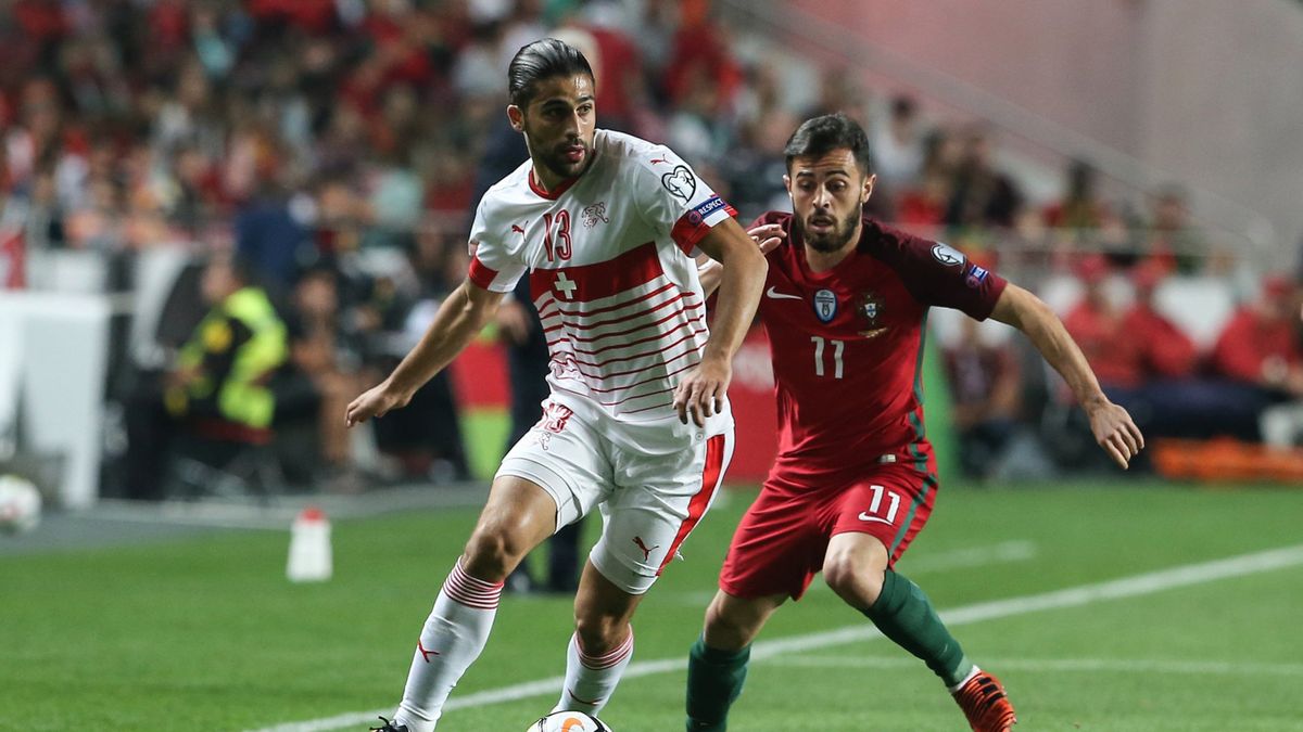 Ricardo Rodriguez (z lewej) i Bernardo Silva (z prawej) 