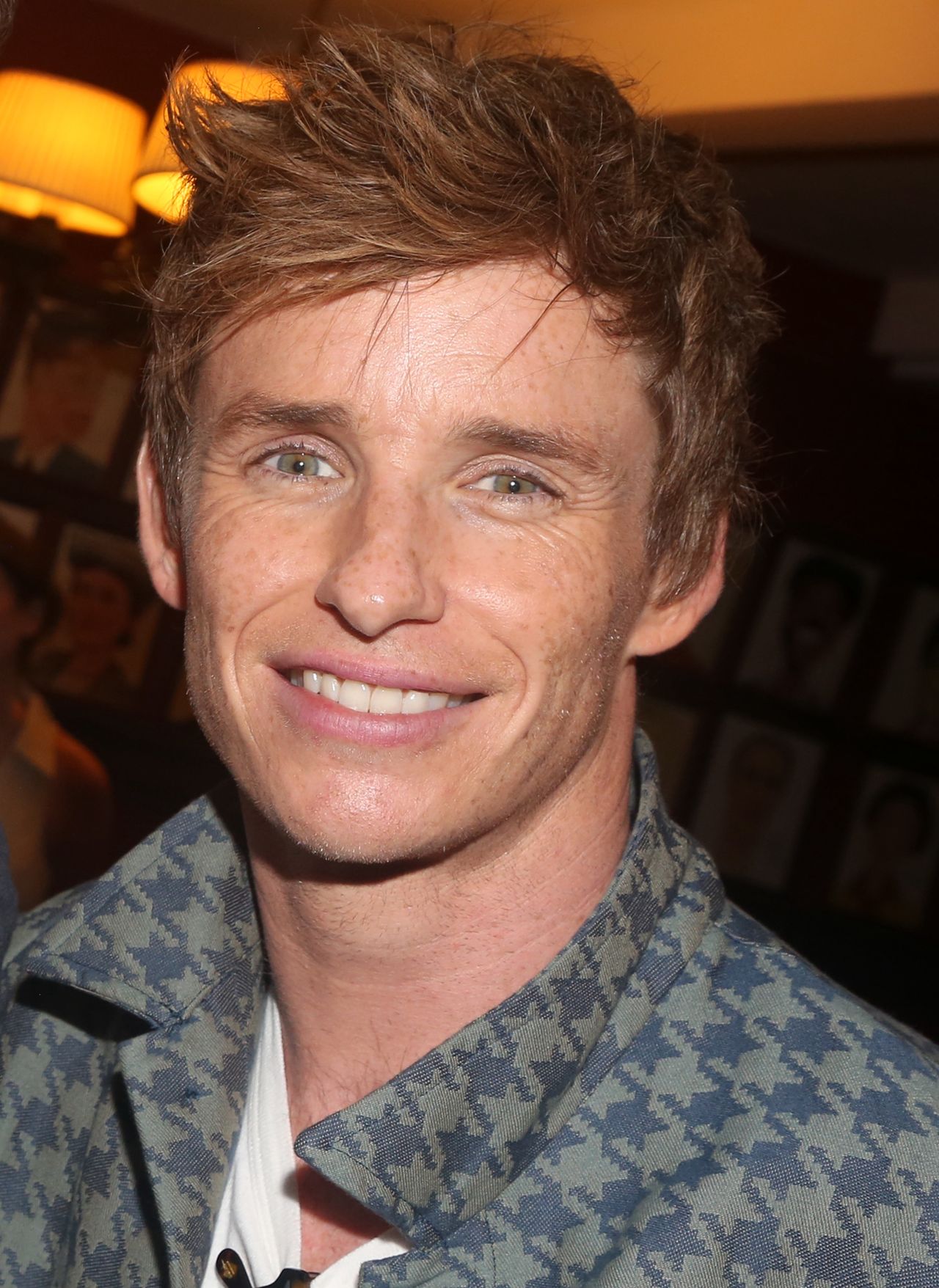 NEW YORK, NEW YORK - SEPTEMBER 5: (EXCLUSIVE COVERAGE) Eddie Redmayne poses during a ceremony unveiling Eddie Redmayne & Gayle Rankin Sardi's caricatures honoring their performances on Broadway in "Cabaret at The Kit Kat Club" at Sardi's on September 5, 2024 in New York City. (Photo by Bruce Glikas/Getty Images)