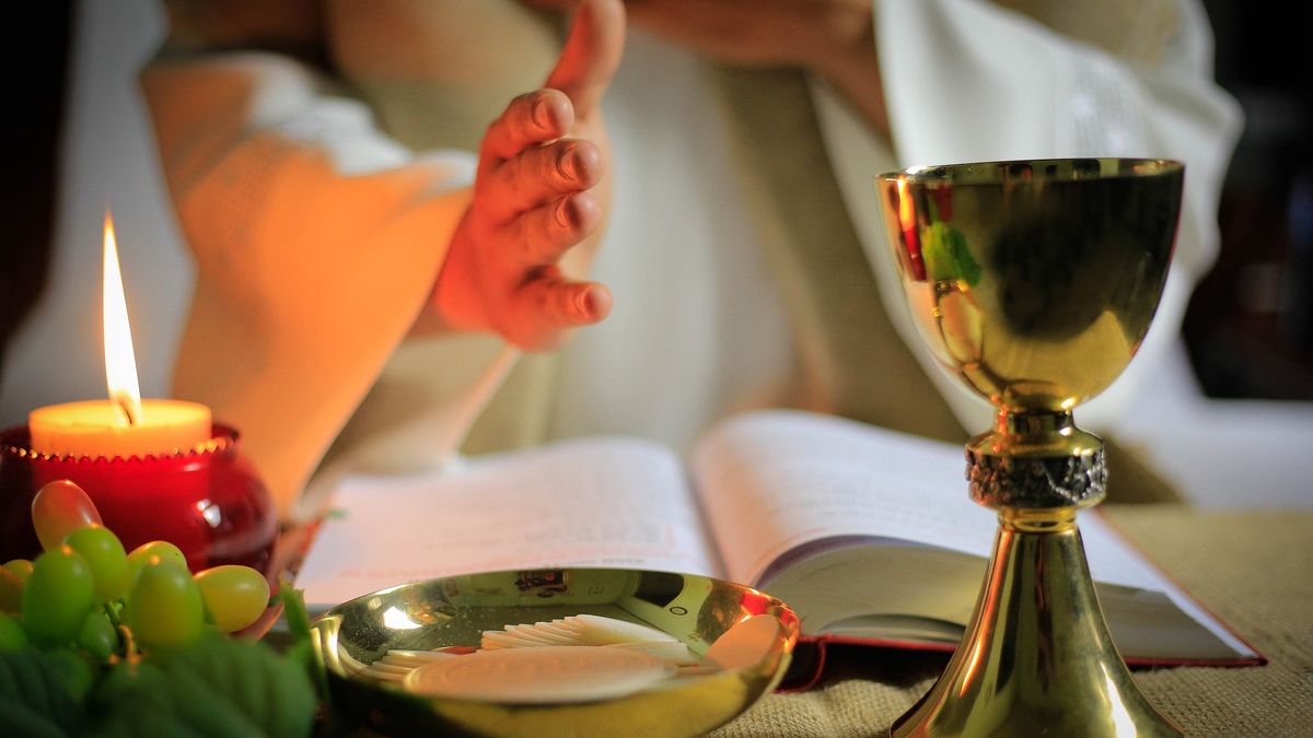 Ksiądz nie wylewał za kołnierz. Nadal jest jednak proboszczem