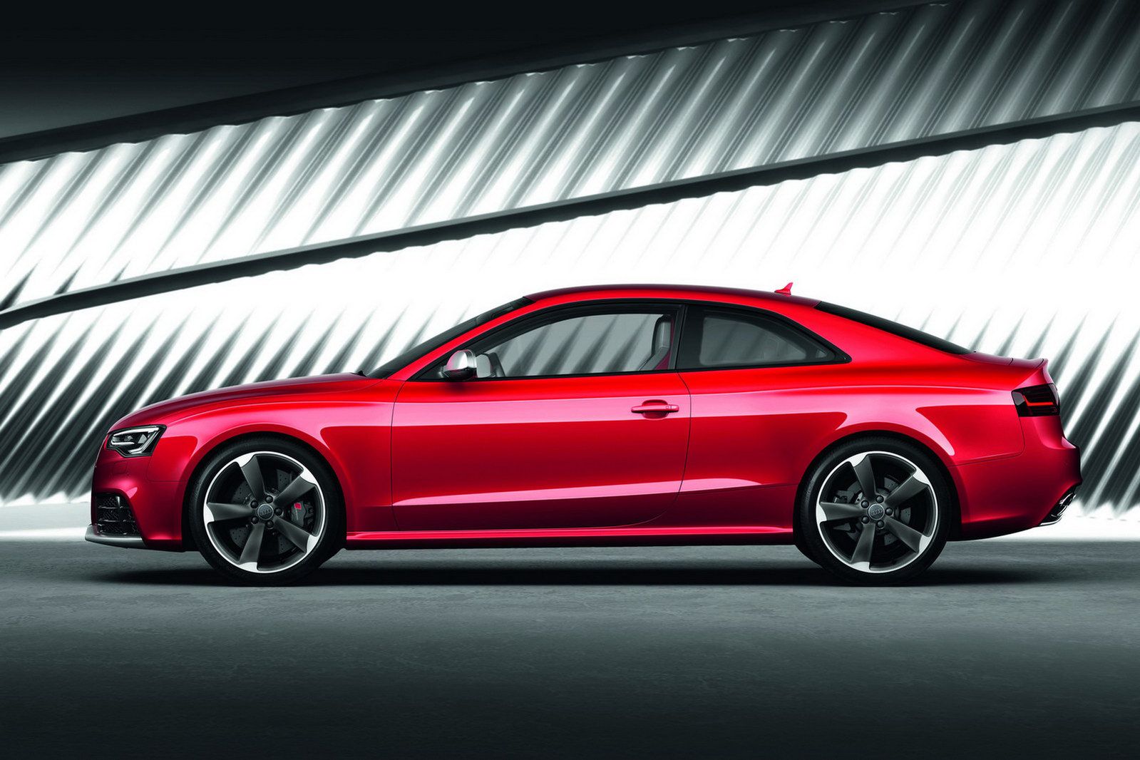 Audi-RS-5-FL-9