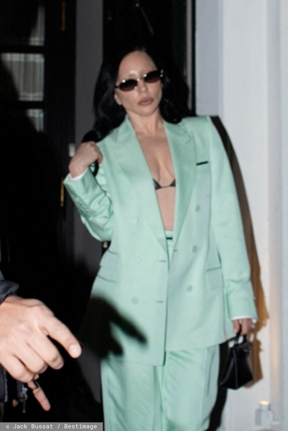 Lady Gaga jako brunetka w Paryżu