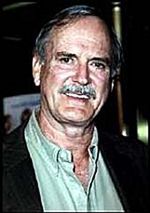 John Cleese wyrzucony z Bonda