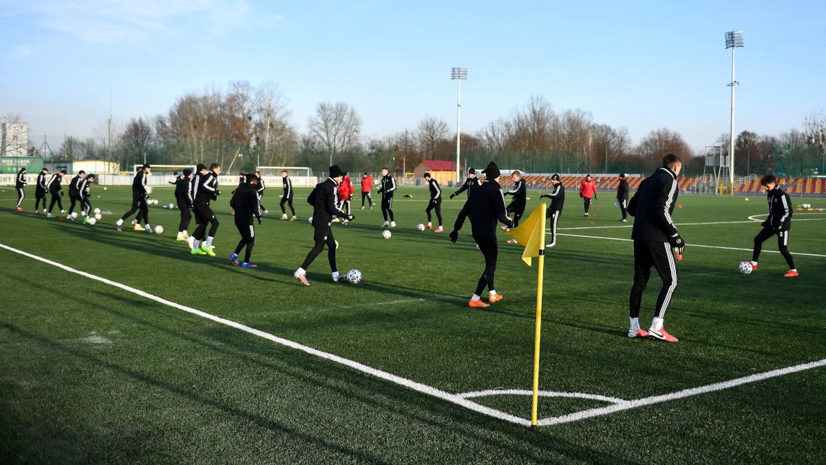 PAP / Maciej Kulczyński / Na zdjęciu: trening piłkarski