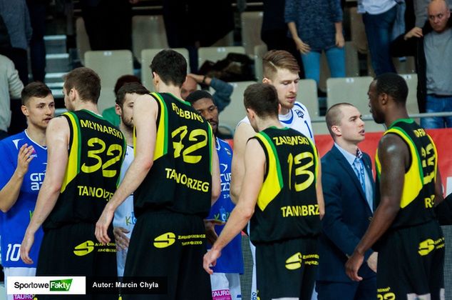 Siarka stoczy wyrównany bój z Polfarmexem?