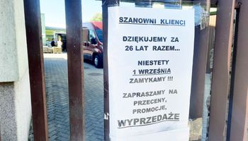 Na wsiach padają małe sklepy, a duże w miastach? Te znane sieci handlowe zwalniają pracowników, m.in. na Kujawach i Pomorzu