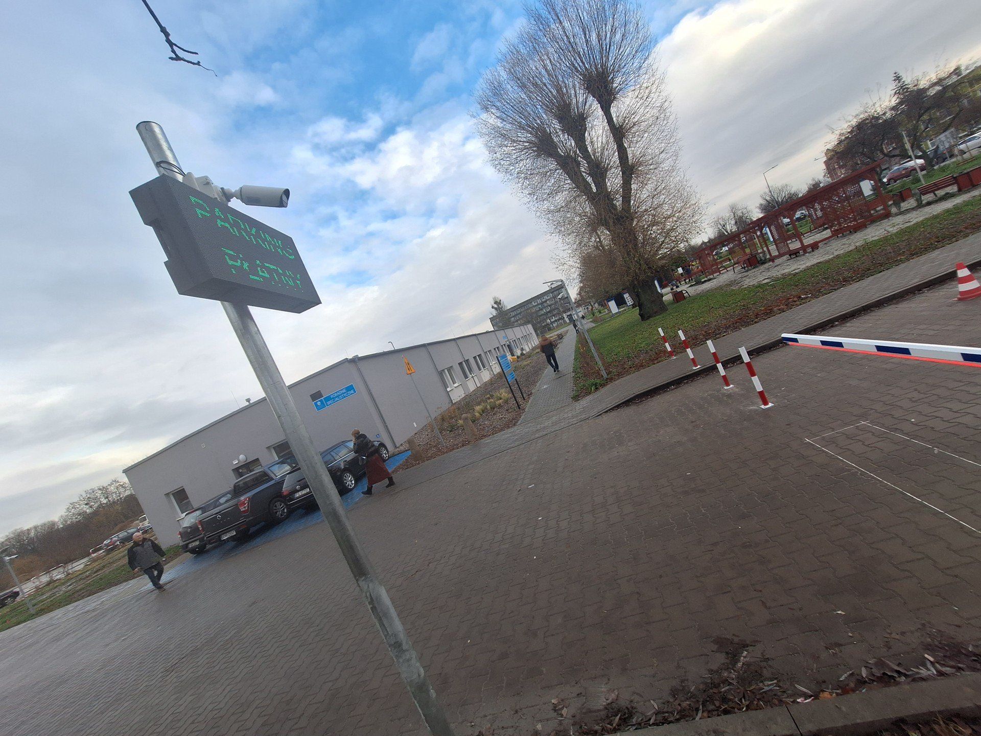 Parkingi przy szpitali w Gorzowie są już płatne