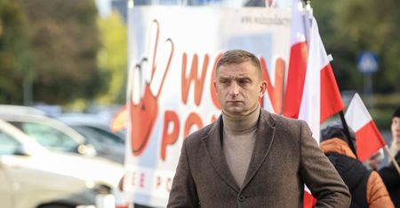 Są efekty przeszukania u Bąkiewicza. "Szereg istotnych treści"