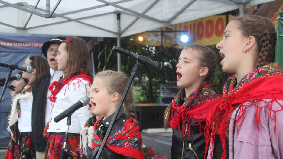 Miodowo i Folkowo było w Kurnosie Drugim w gminie Bełchatów