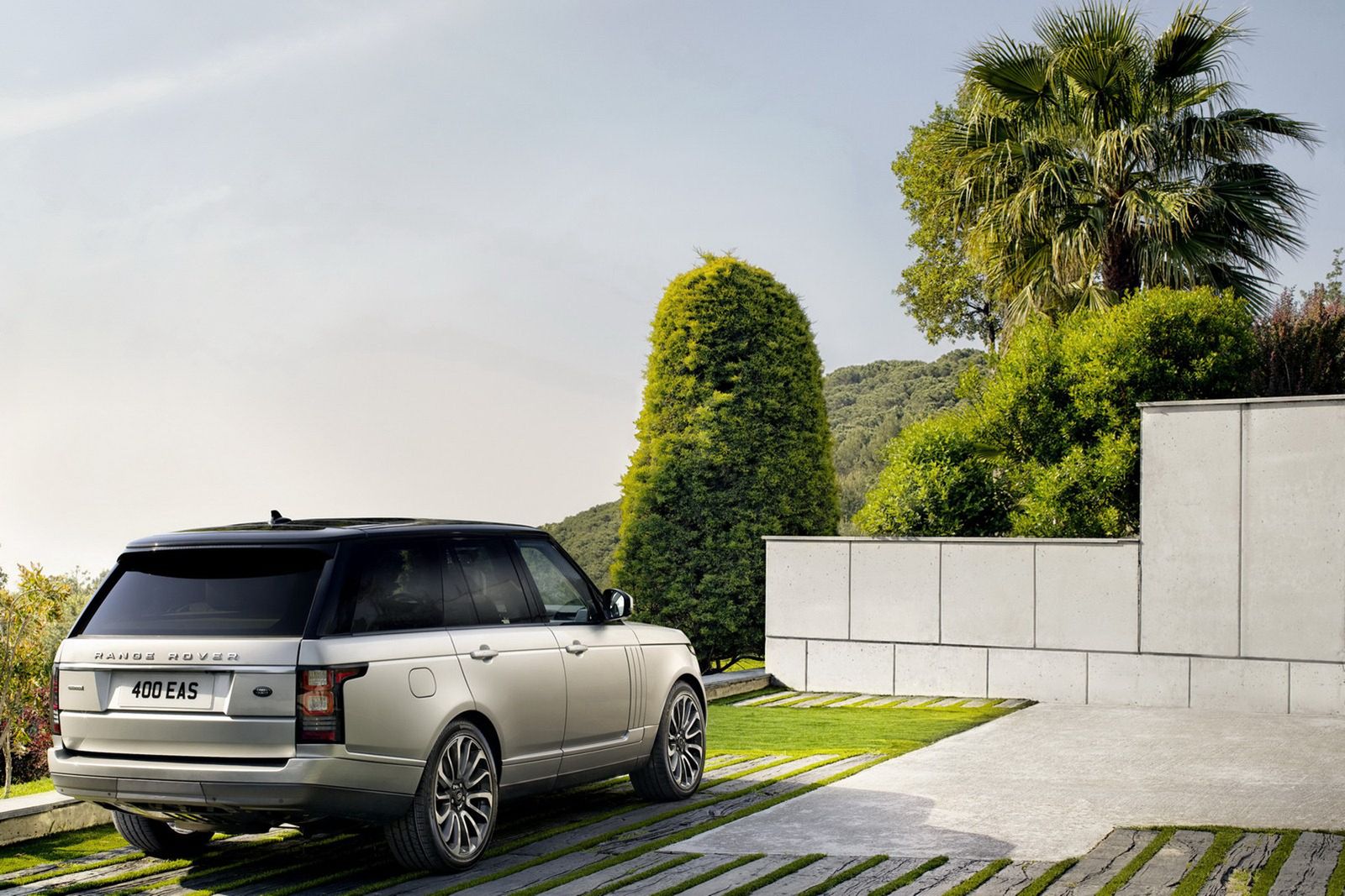Nowy Ranger Rover (2013) w obszernej galerii 81