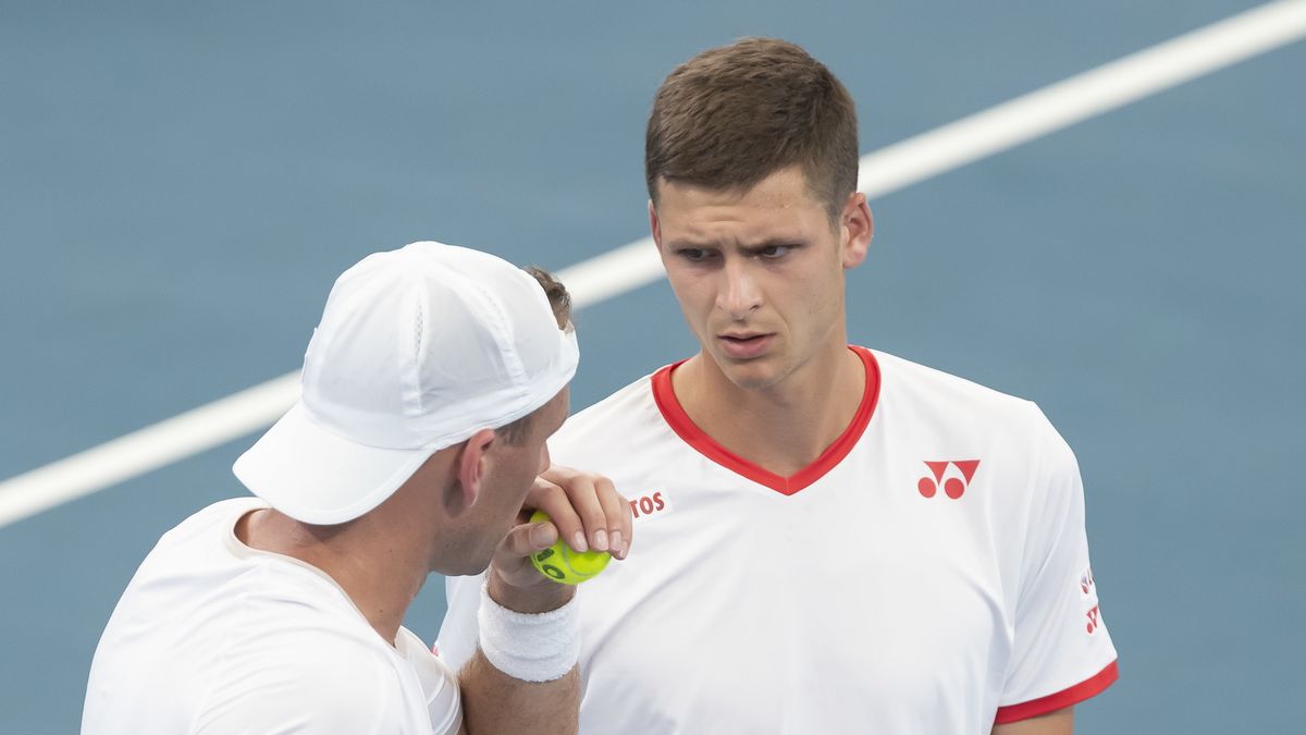 PAP/EPA / CRAIG GOLDING / Na zdjęciu od lewej: Łukasz Kubot i Hubert Hurkacz