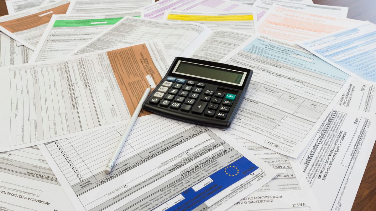 SYLWIA KINTOP
podatki, pit, rozliczenie, roczny, podatek, liczenie, kalkulator, obliczanie, wnioski, formularz, skarbowy