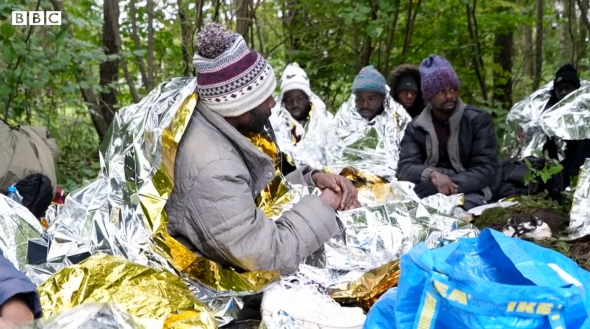 Migranci umierają z wychłodzenia. Reportaż BBC o sytuacji na granicy 