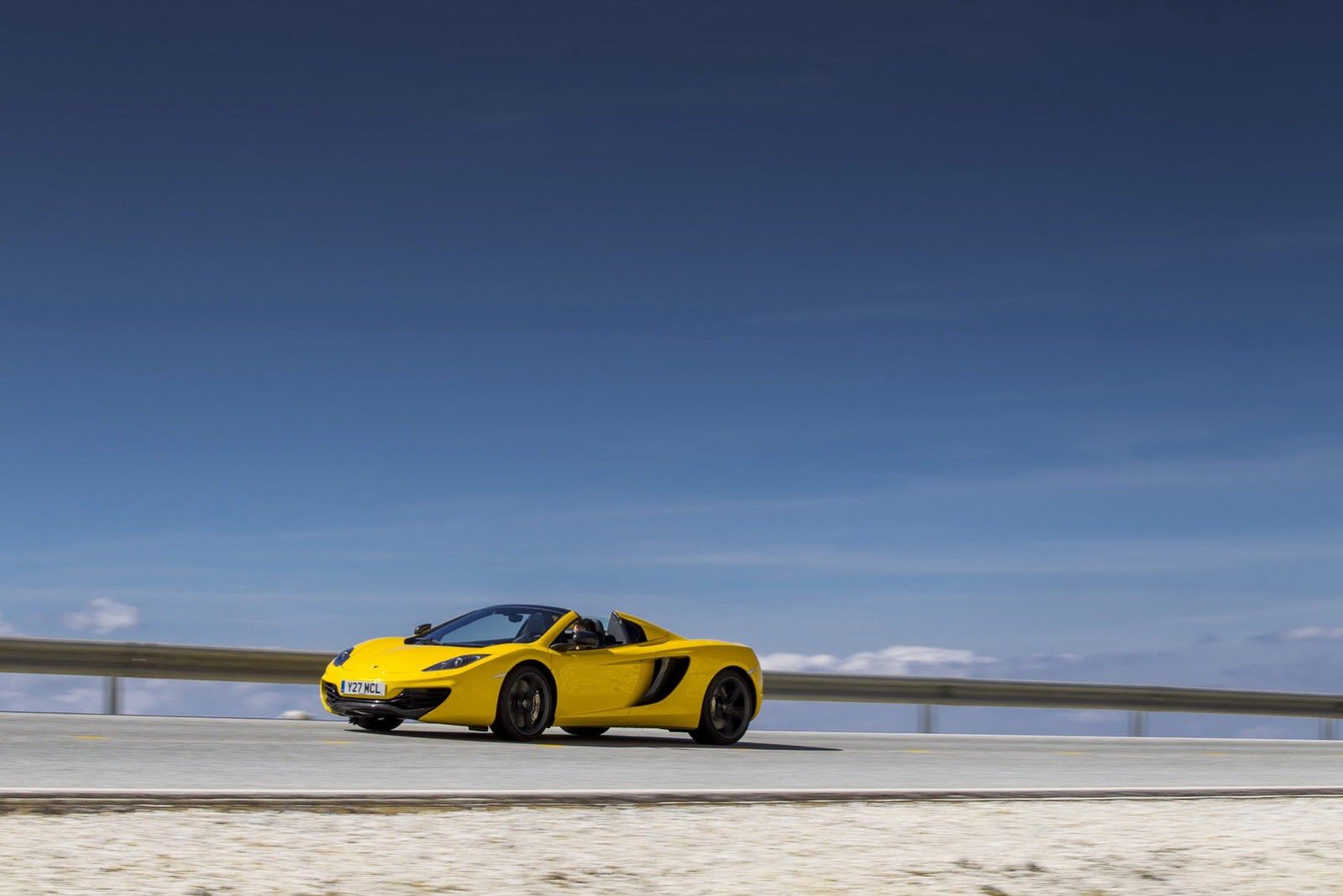McLaren MP4-12C Spider - obszerna galeria prosto od producenta 36