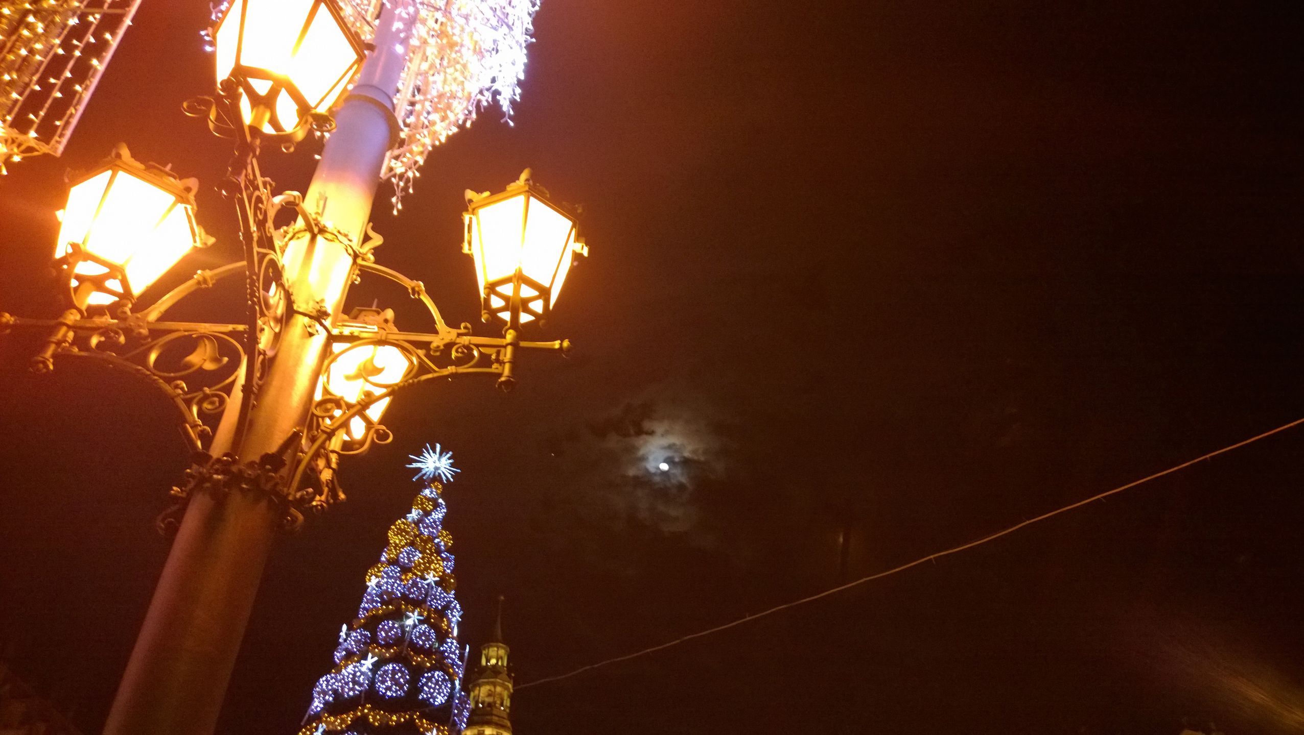 ISO 800, f/2,2, 1/15 s