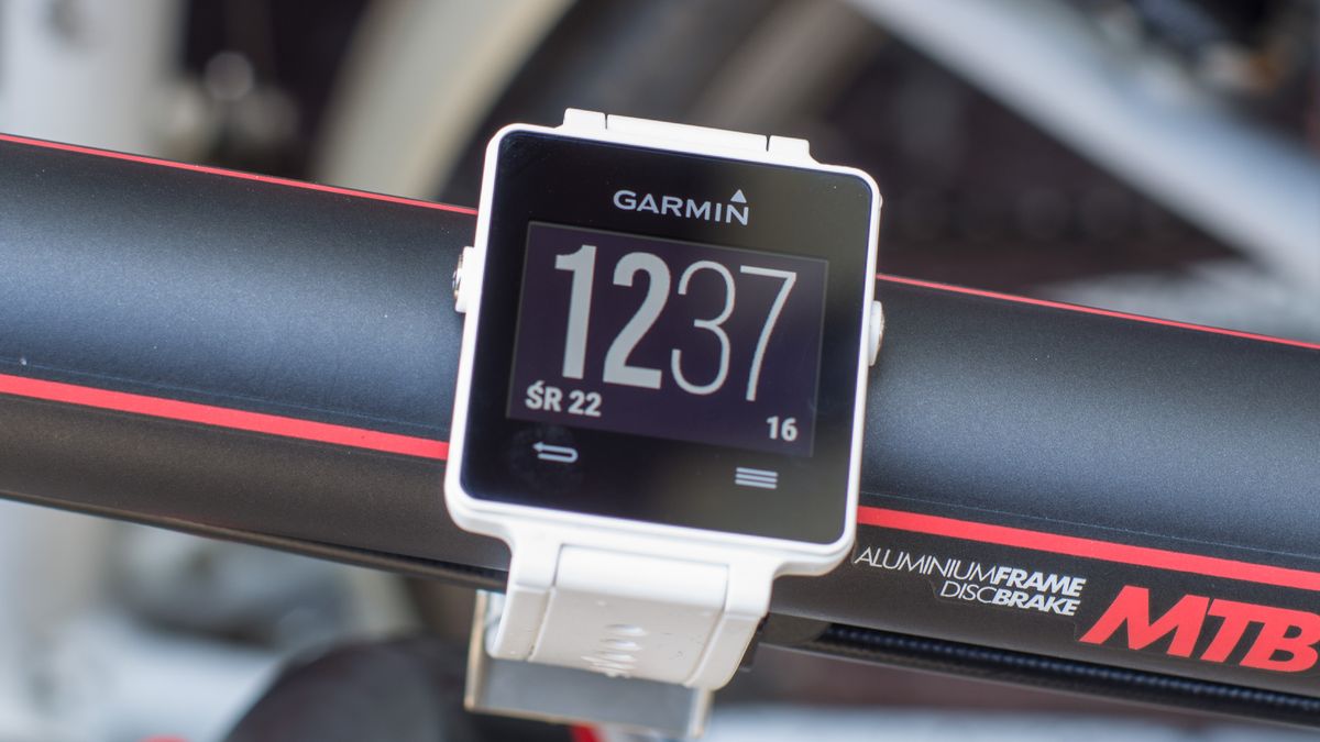 Garmin vivoactive – test smartzegarka dla aktywnych fizycznie 1