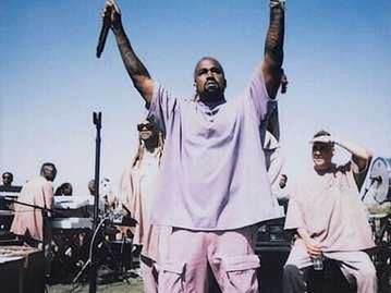 Kim Kardashian dumna z mszy Kanye Westa