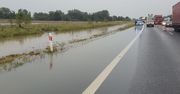 Powodzie paraliżują Polskę: 113 dróg zablokowanych, utrudnienia w kilku województwach