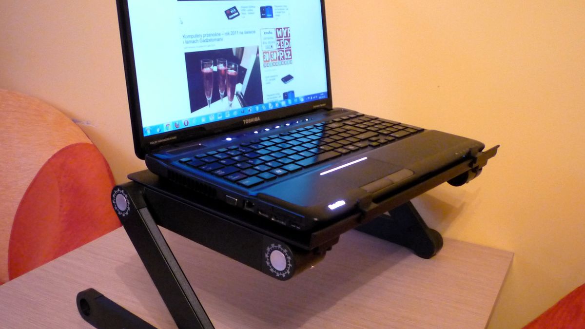 Atlas NT-L10 – wielofunkcyjny stolik pod laptopa [test] 1