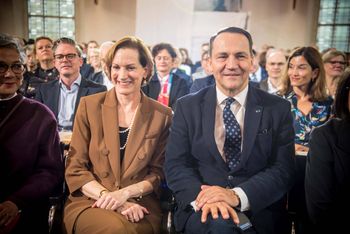 Sikorski jedzie na tajne spotkanie do Szwecji