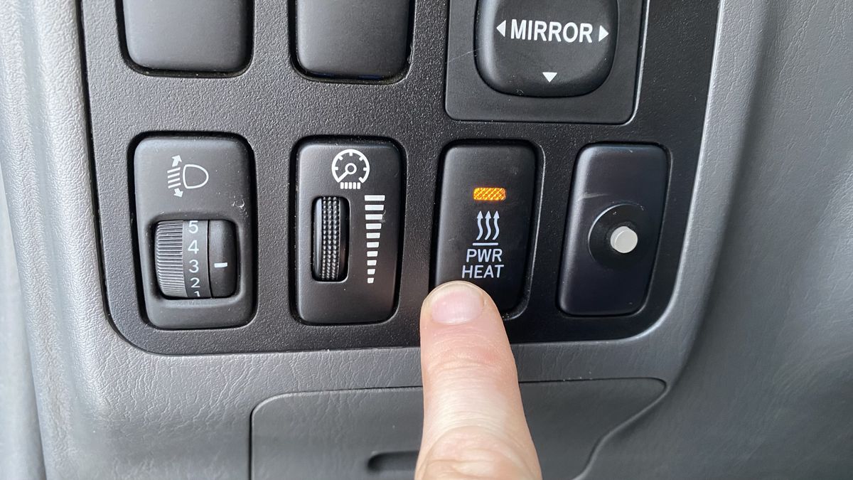 Przycisk PWR Heat najczęściej występuje w autach Toyoty