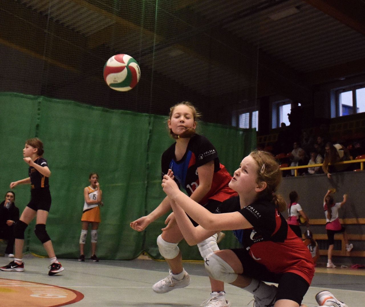 Malbork: 600 młodych siatkarek na weekendowych turniejach. Jeden z etapów rozgrywek o Puchar Kinder "Joy of moving"