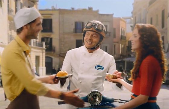 Michel Moran w spocie O Mamo! Lisnera łączy Bułeczkę i Sałatkę (wideo)