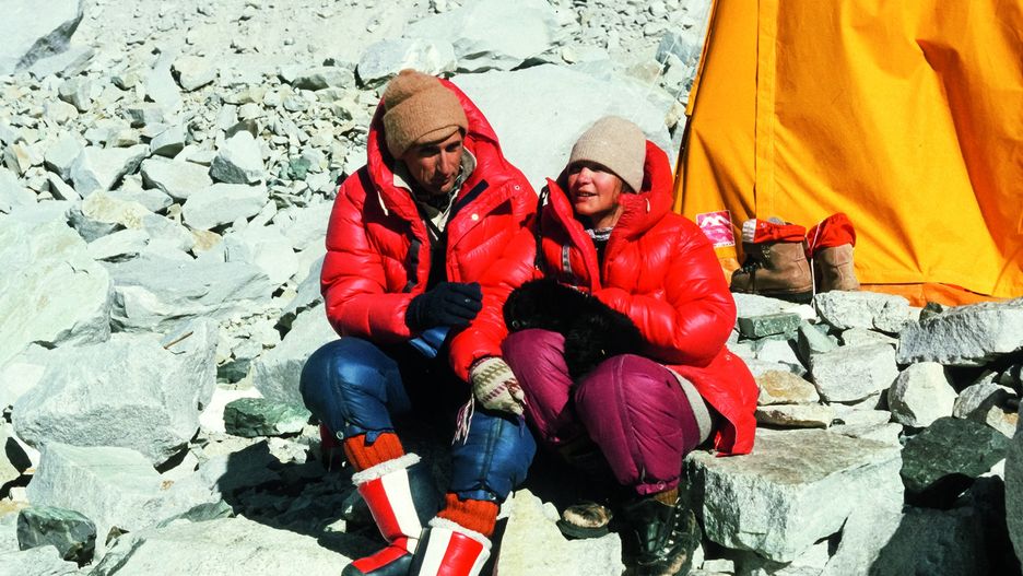 Andrzej Zawada i Anna Milewska w bazie pod Everestem, styczeń 1980