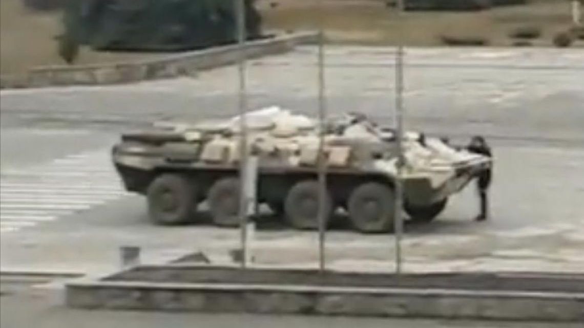 Jeden z rosyjskich żołnierzy podczas okupacji Czarnobyla 