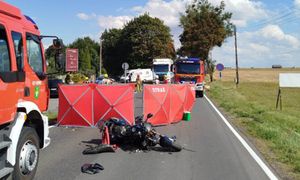 Śmiertelny wypadek. Nie żyje motocyklista. Para wracała z wakacji