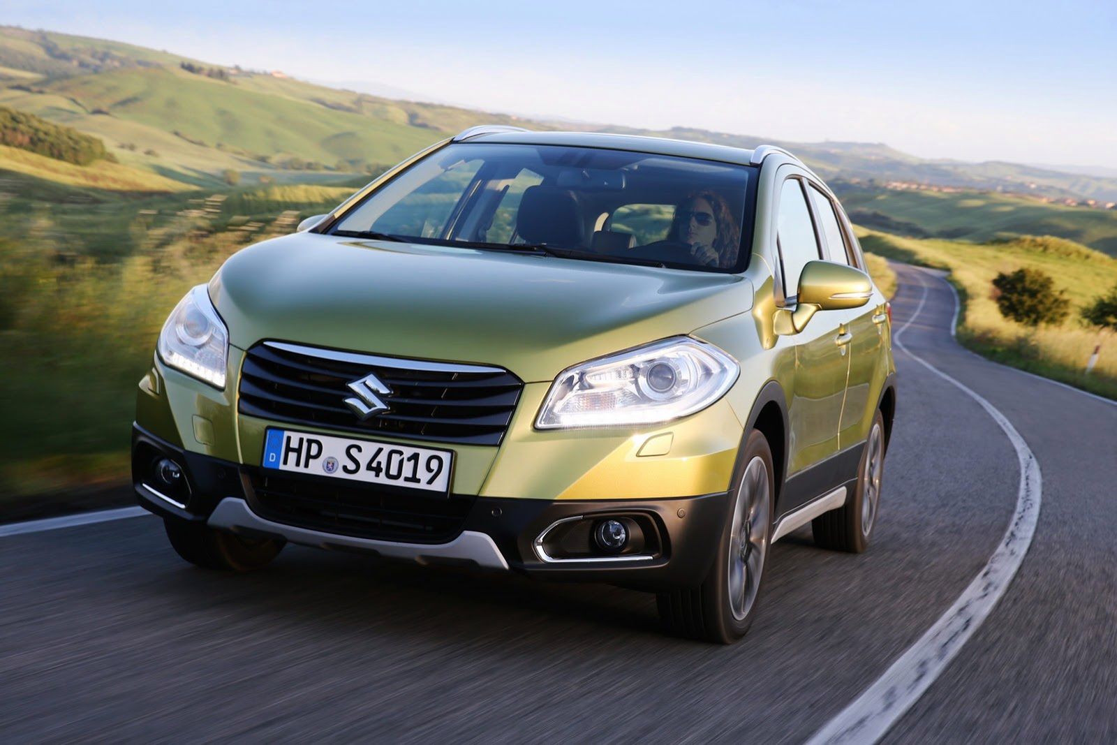 Nowe Suzuki SX4 - japoński crossover w szczegółach [galeria] 5