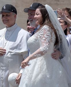 Papież znów złamał protokół? Niecodzienny ubiór