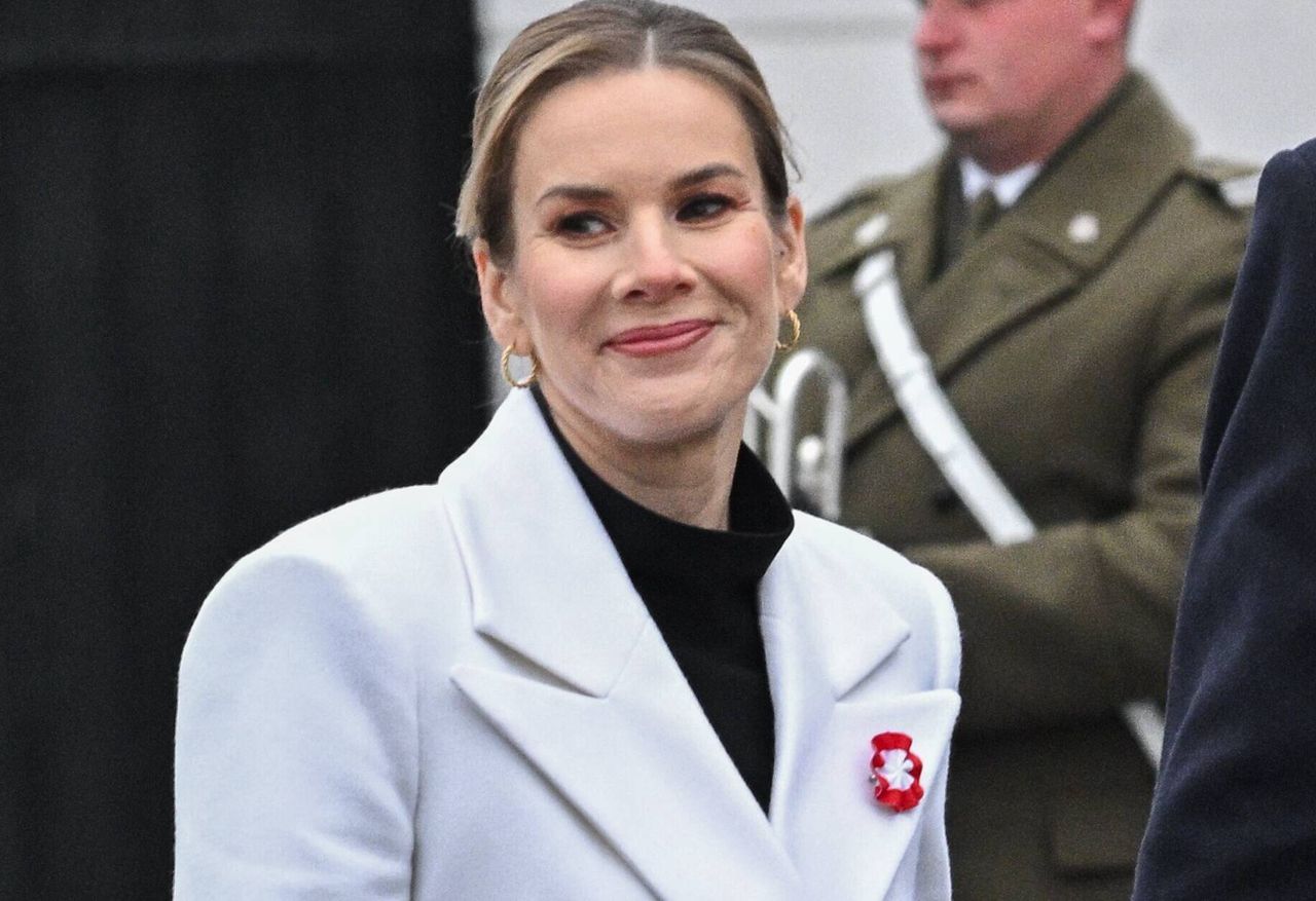 Marta Nawrocka dostaje emeryturę. Co z trzynastką i czternastką?